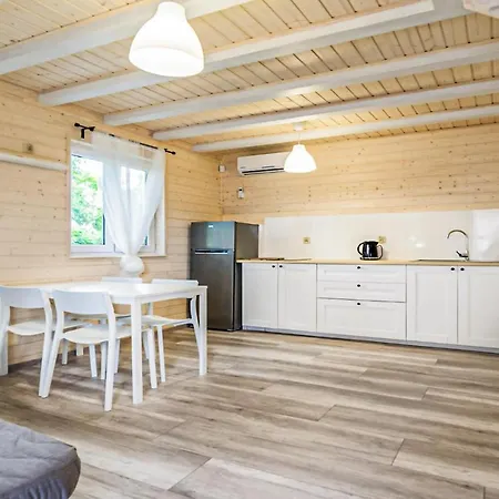 Gorgeous In With Kitchen